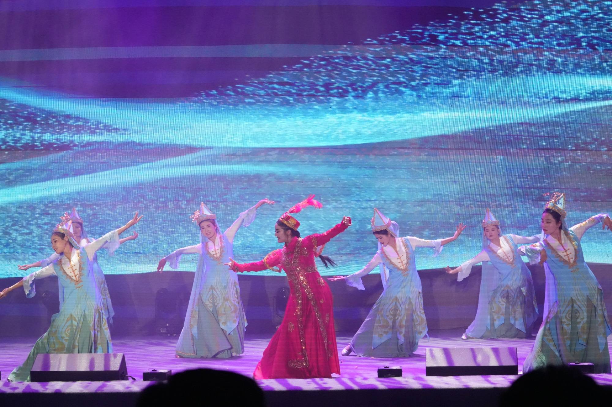 音樂舞蹈詩《夢迴羅布淖爾》首演圓滿落幕