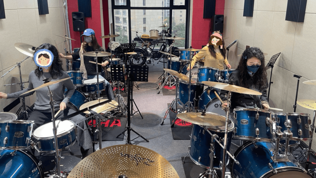 成都夜校即將開班，3月多區課程上新！舞蹈、配音、攝影、瑜伽、咖啡、化妝、羽毛球、八段錦…